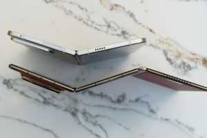 Samsung patents triple screen folding phone