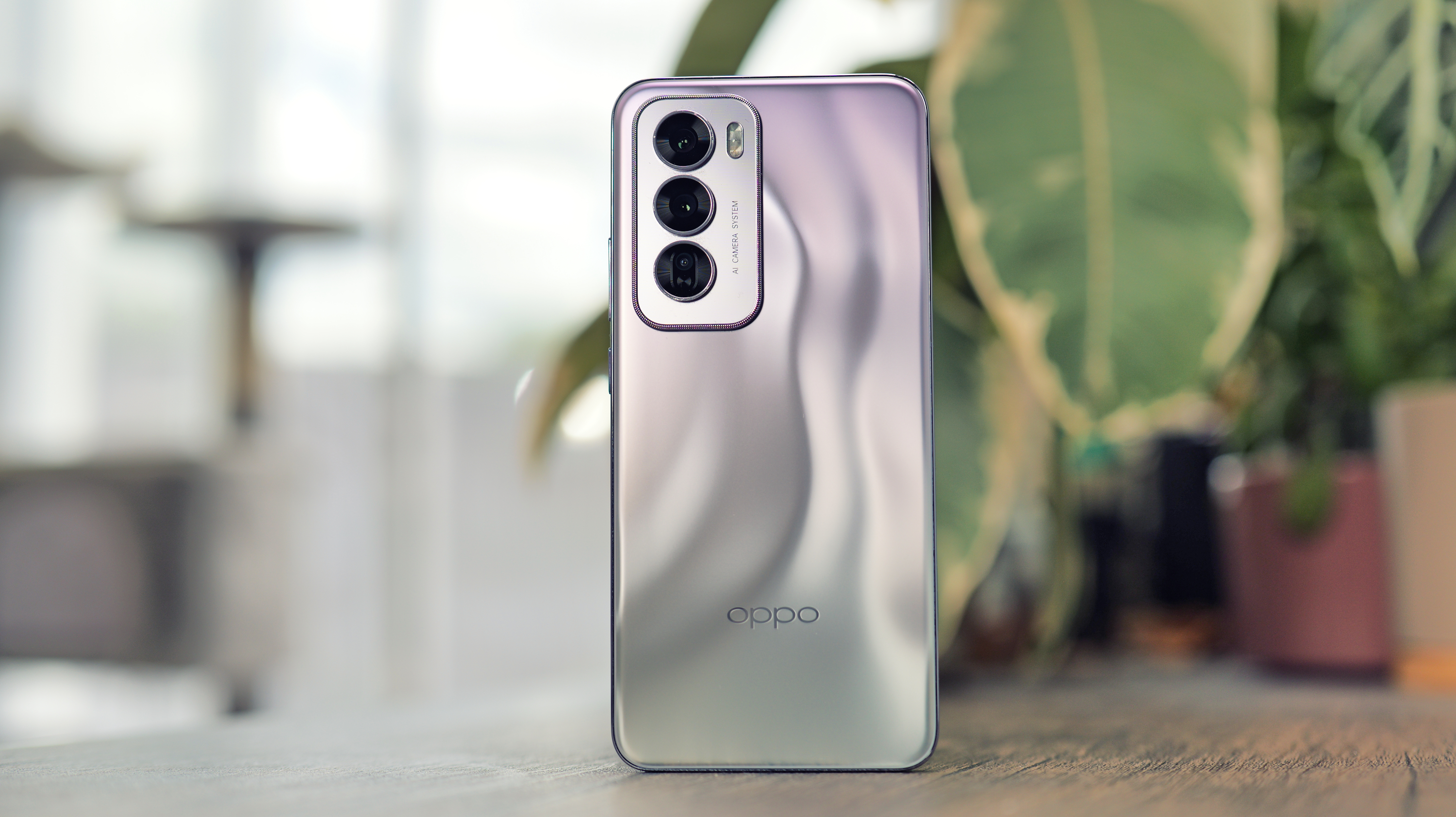 Oppo Reno 12 Pro – Flagship Features for Less