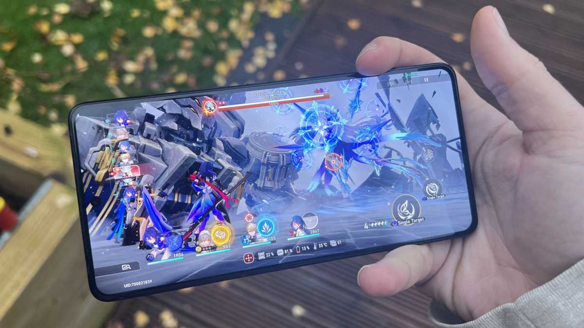 Honkai Star Rail on the ASUS ROG Phone 9 Pro Edition.